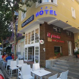 Town House 3*, Tirana Albania